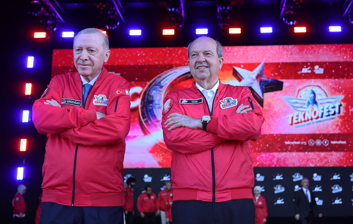 Türkiye Cumhurbaşkanı Erdoğan (solda), Kuzey Kıbrıs’ta düzenlenen Teknofesat’te açıklama yaptı. / Foto: AA