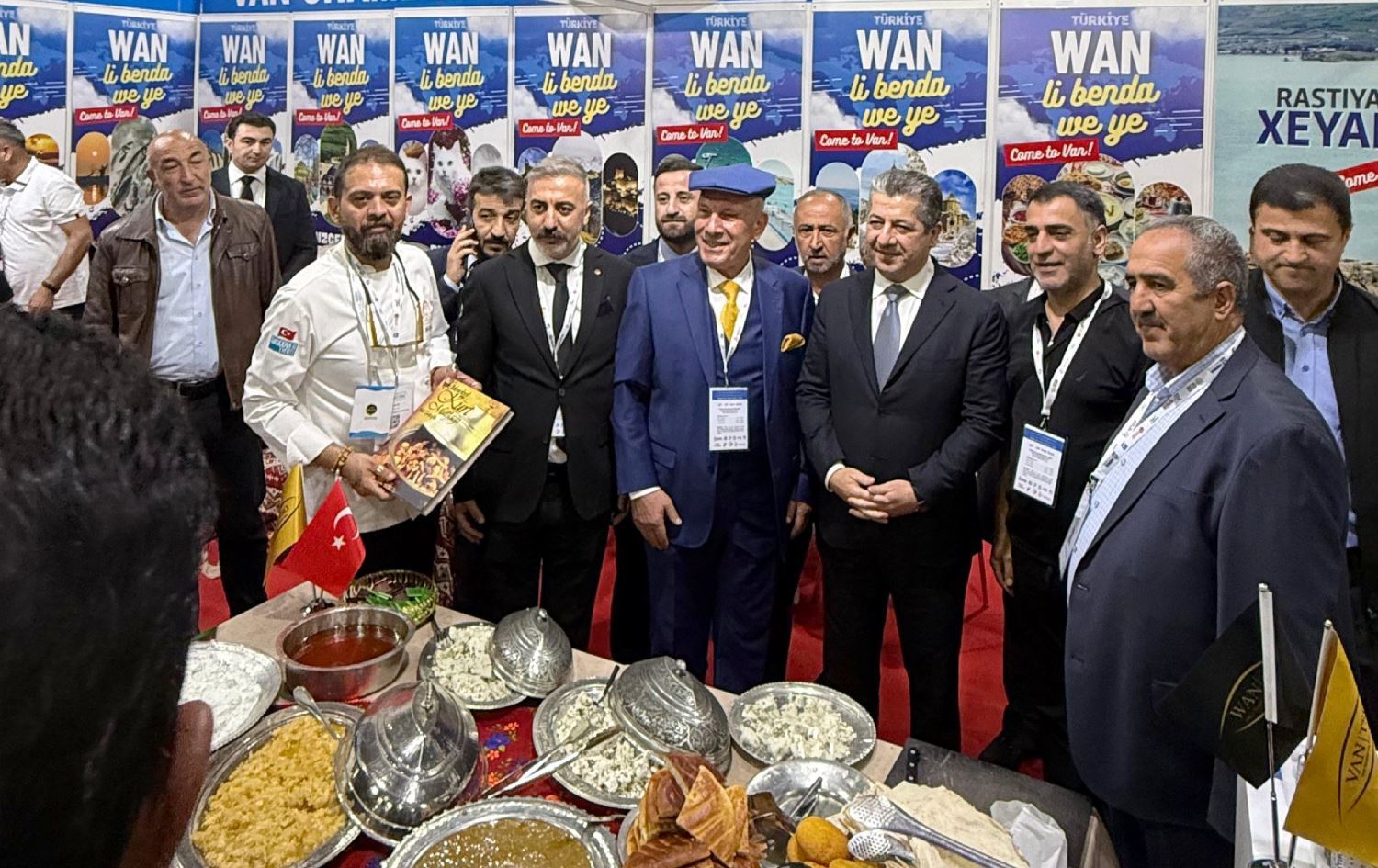 Mesrûr Barzanî standa Wanê ziyaret kir\ Wêne. VAN TSO