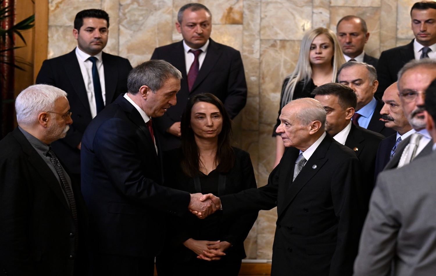 Bahçelî çû şîna Sirri Sureyya Onder / Wêne: AA