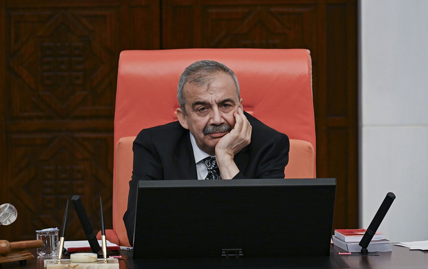 Sirri Sureyya Onder / Wêne: AA