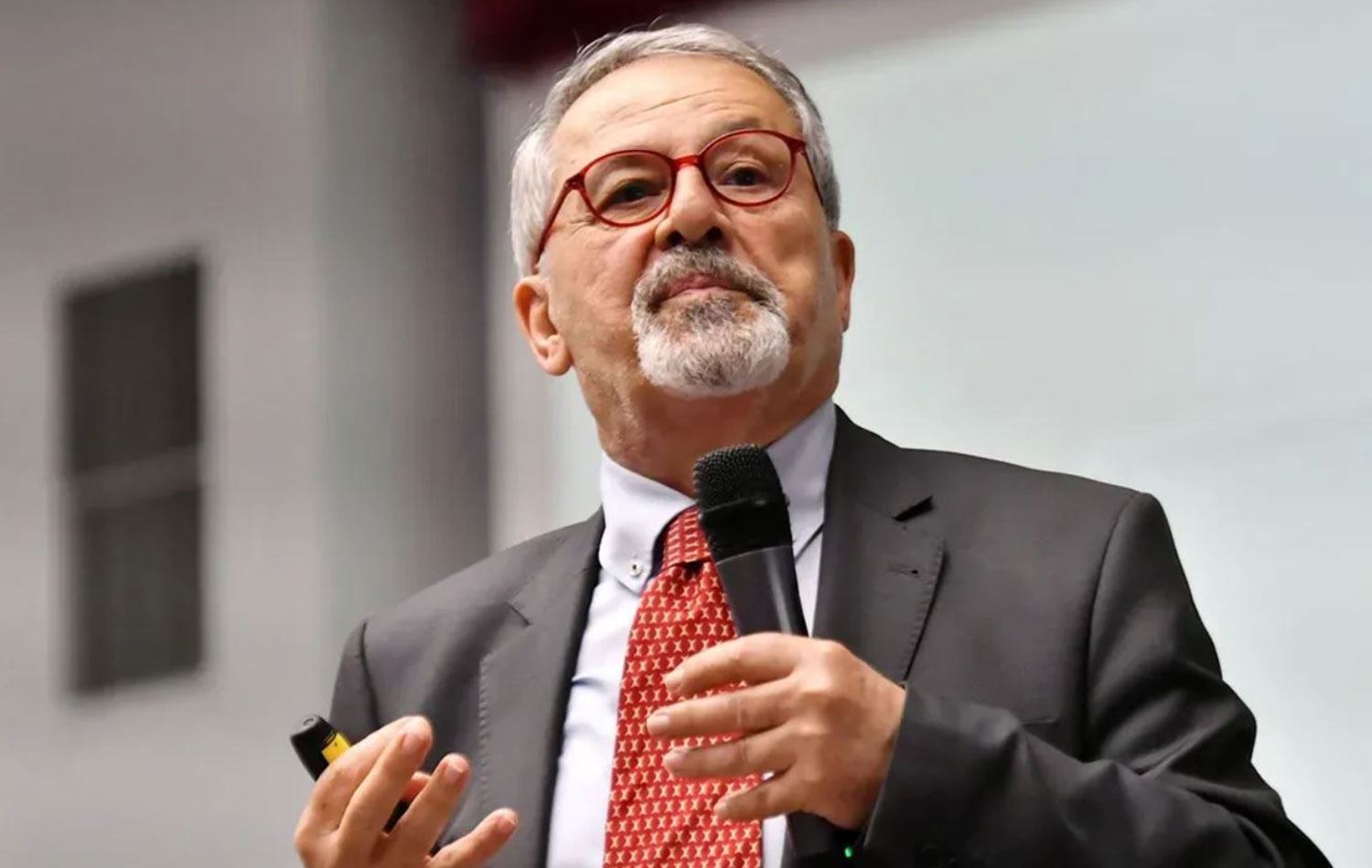 Prof. Dr. Naci Görür / Arşiv