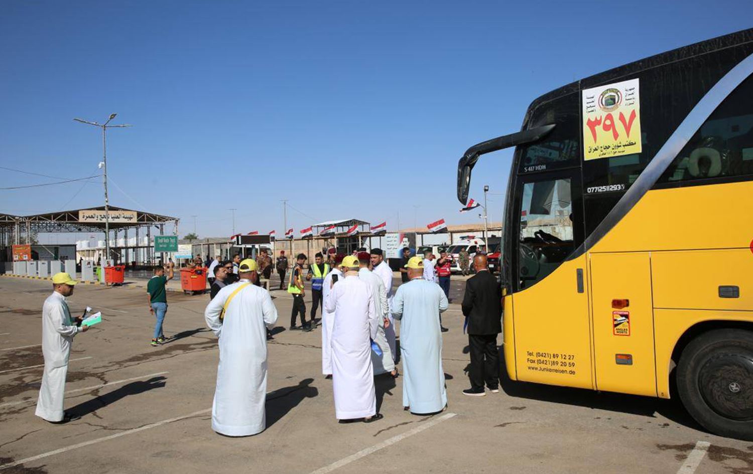 انطلاق أول قافلة من حجاج العراق براً نحو السعودية