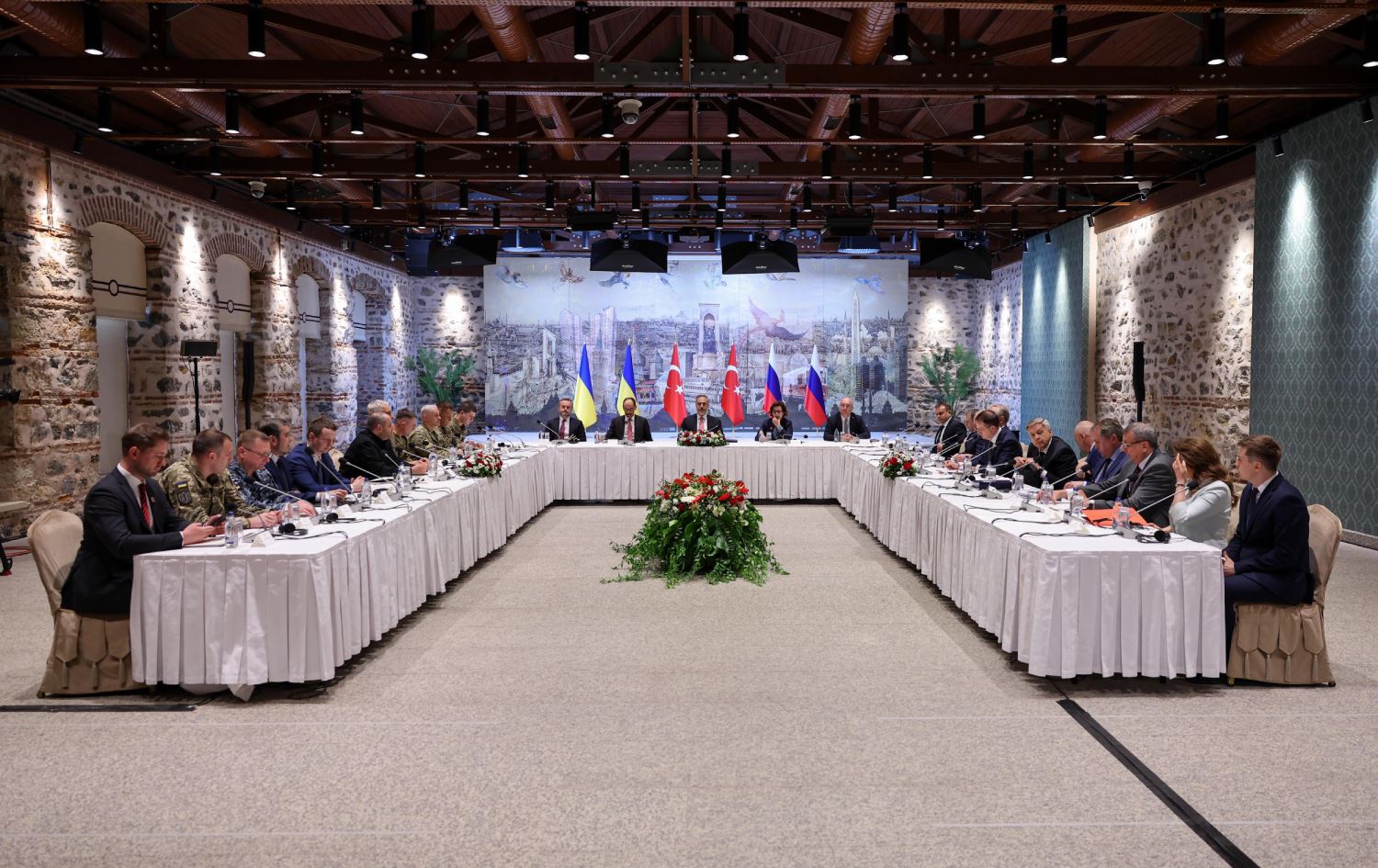 İstanbul’da Rusya-Ukrayna barış müzakereleri: Esir takasında anlaşma sağlandı