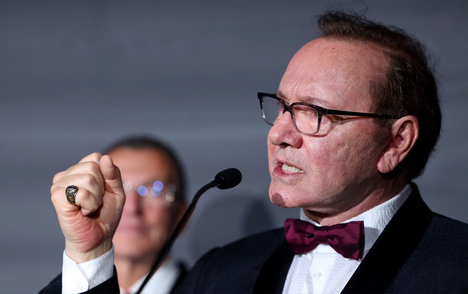 کێڤن سپەیسی خەڵاتێکی تایبەتی لە فێستیڤاڵی کان پێبەخشرا