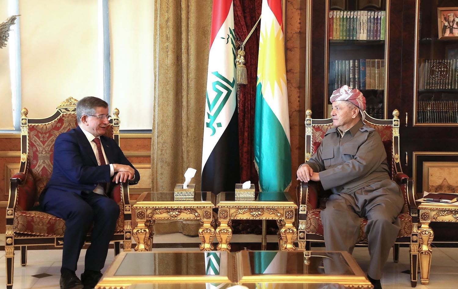 Başkan Mesud Barzani, Gelecek Partisi Genel Başkanı Ahmet Davutoğlu ile bir araya geldi.