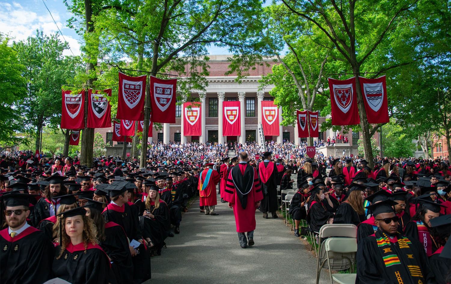 حکومەتی ئەمریکا وەرگرتنی قوتابیی نێودەوڵەتی لە زانکۆی هارڤارد راگرت