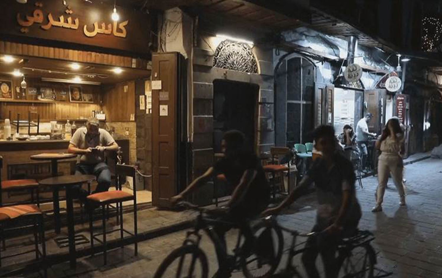 Şam’da gece hayatı sönüyor: Güvensizlik, alkol baskısı ve kültürel değişim       