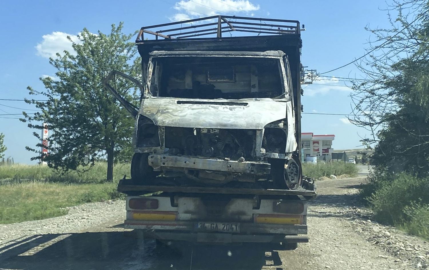 AMED - Di kuştina hovane de tohmetbar li xwe mikur hat