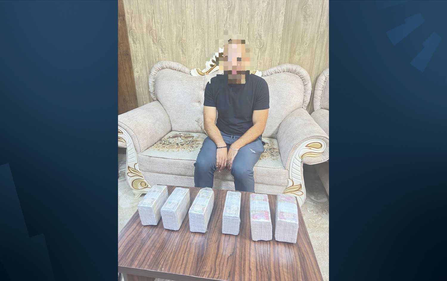 کەسێک لە عێراق 250 ملیۆن دینار لەنێو بۆنیدی ئۆتۆمبێلەکەى دەشارێتەوە بۆ ئەوەى بیباتە ئوردن