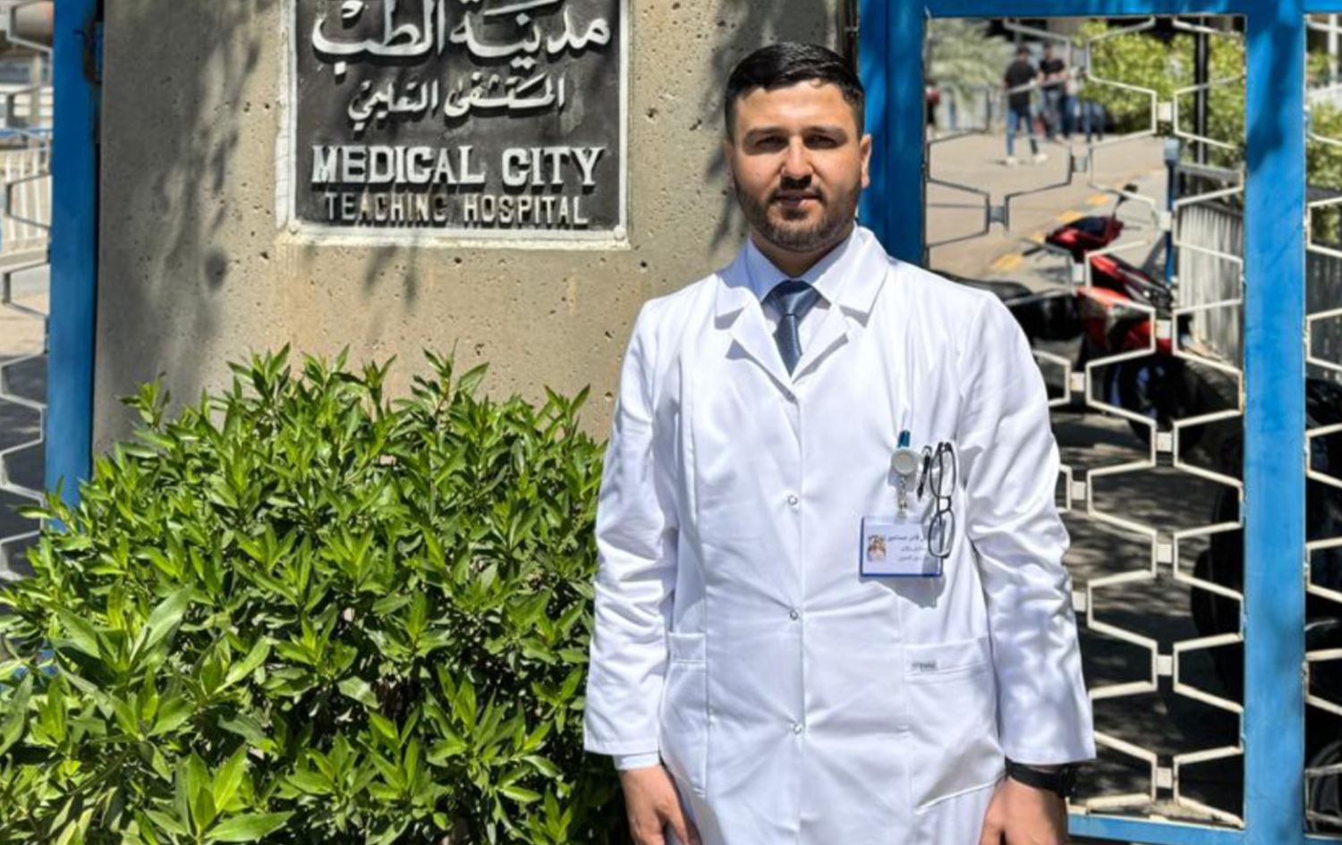 چیرۆکی پزیشکێک لە تەق تەقەوە بۆ بەرزترین خوێندنی باڵای پزیشکیی عەرەبی