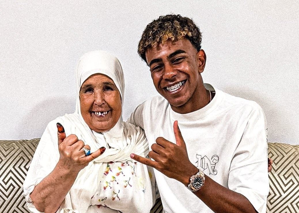 لامین یامال داواکارییەکی سەرنجڕاکێشی لە یانەی بارسێلۆنا کردووە