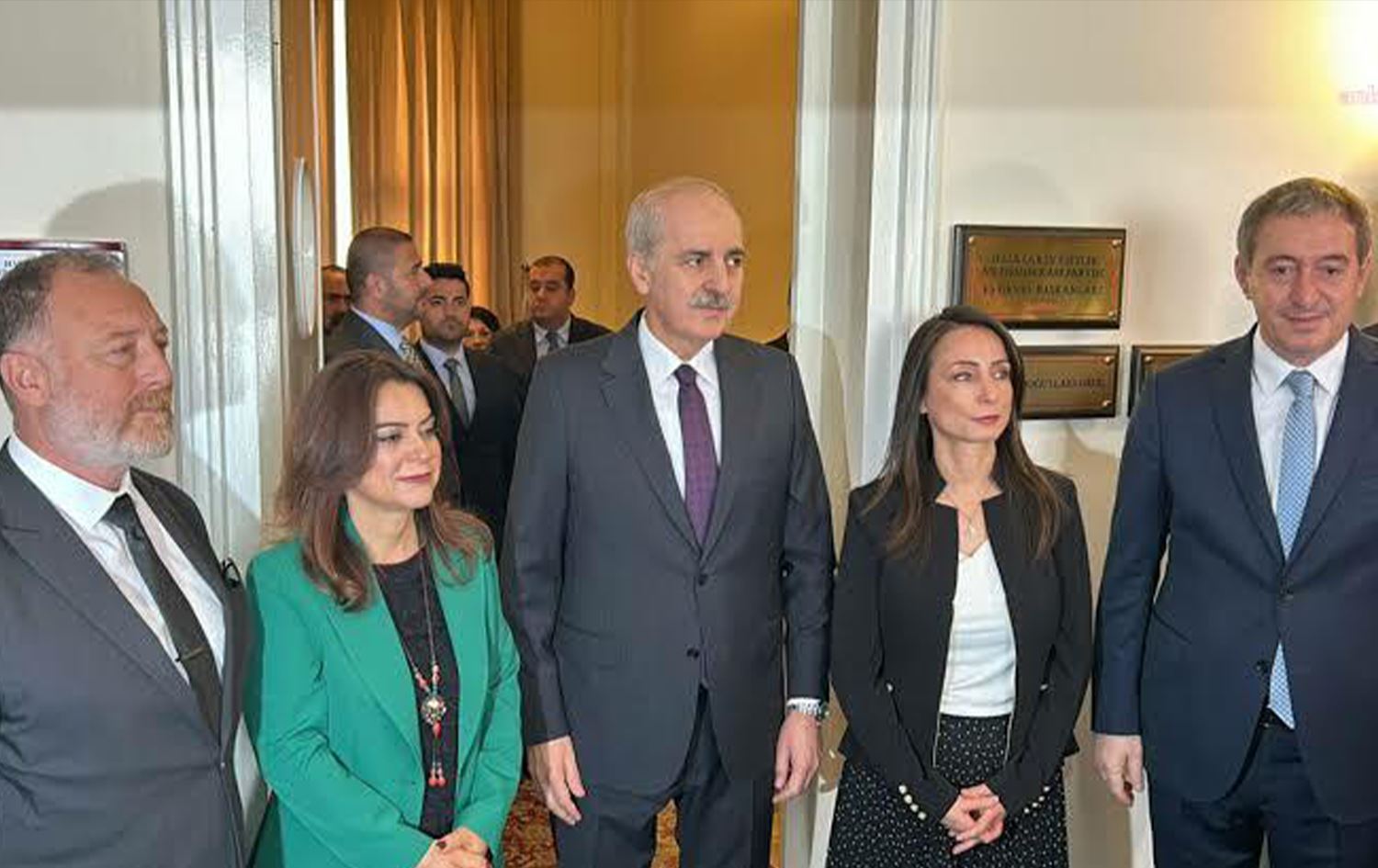 Numan Kurtulmuş û Hevserokên DEM Partoyê\ Wêne: ANKA