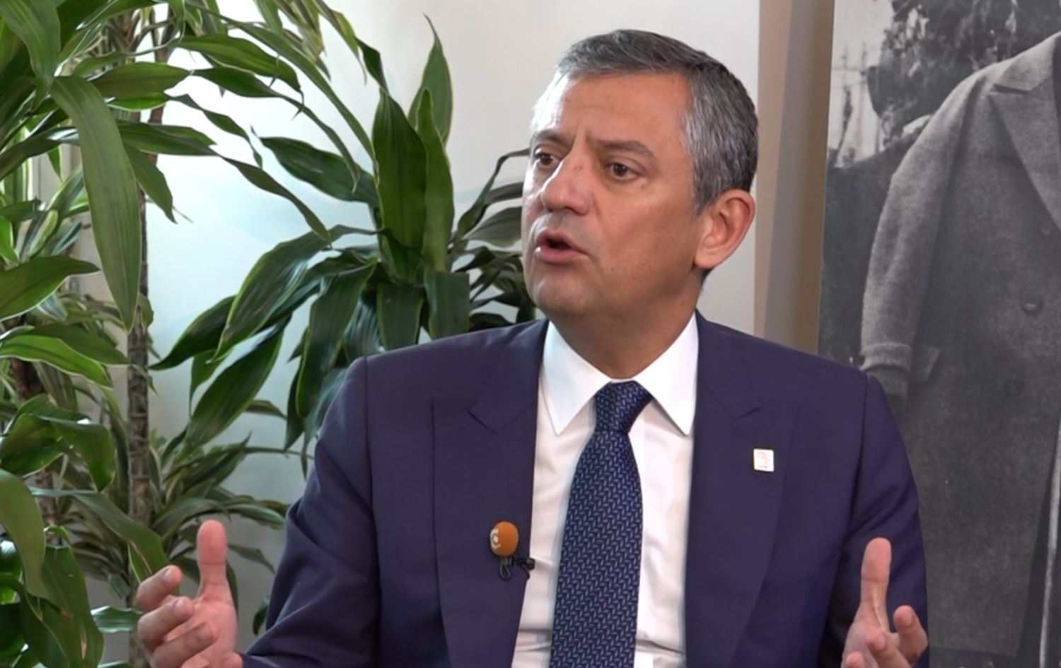 Cumhuriyet Halk Partisi (CHP) Genel Başkanı Özgür Özel