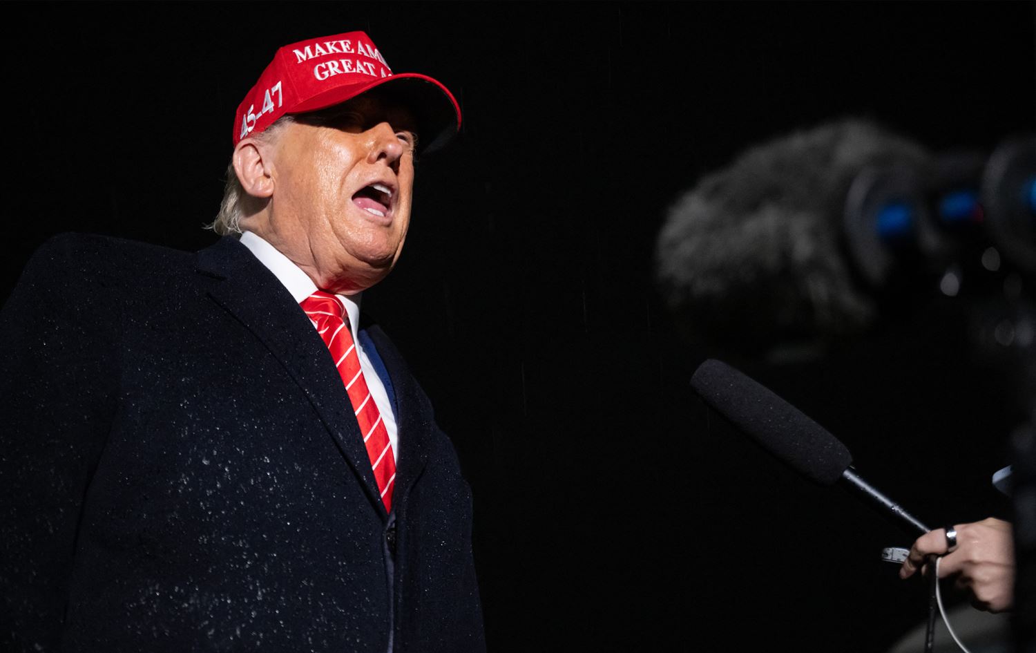 هۆشدارییەکی ناڕاستەوخۆ لە ترەمپەوە: هیوادارین پێویست نەکات سوپا بەکاربهێنین