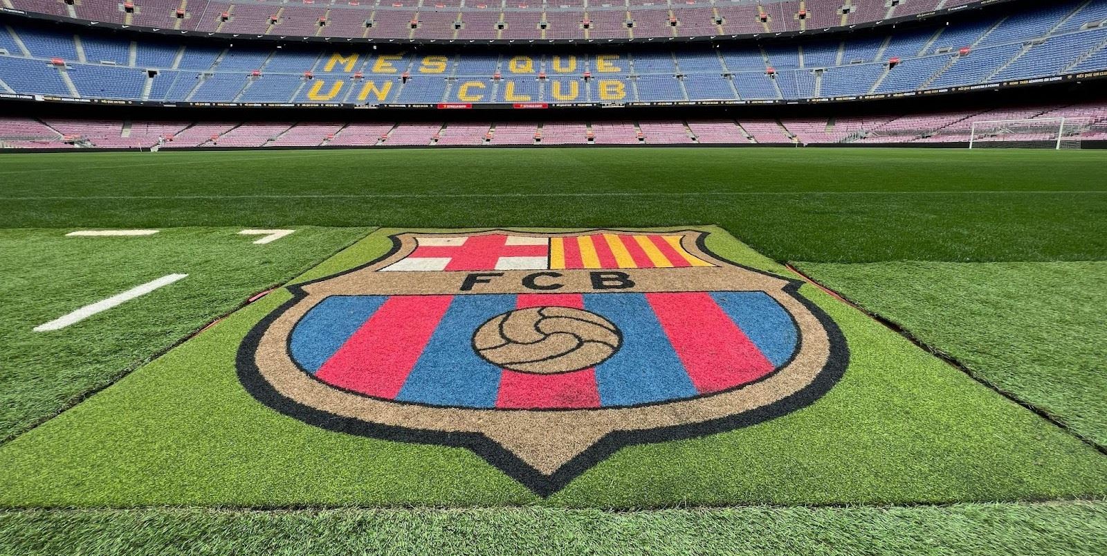 بارسێلۆنا یەکەم گرێبەستی هاوینە یەکلادەکاتەوە