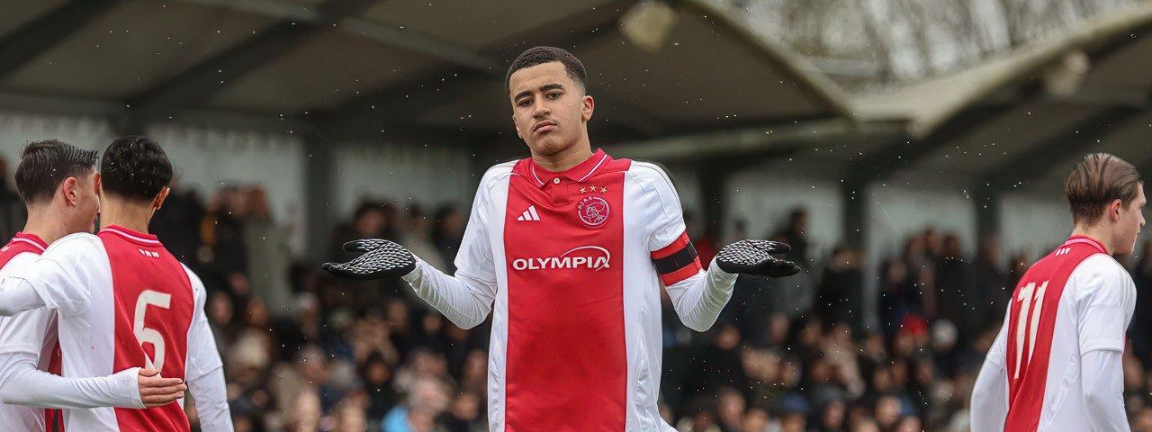 ئەلۆنسۆ چاوی لە یاریزانێکە لە لامین یامال بچووکترە