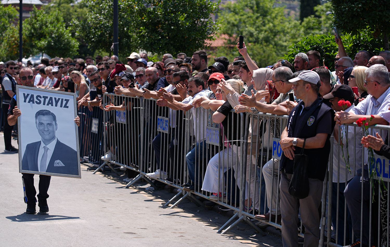 Ferdi Zeyrek dün Malatya'da toprağa verildi. / AA