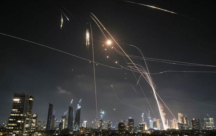 هێرشە مووشەکییەکی ئێران بۆ سەر ئیسرائیل. وێنە: AFP