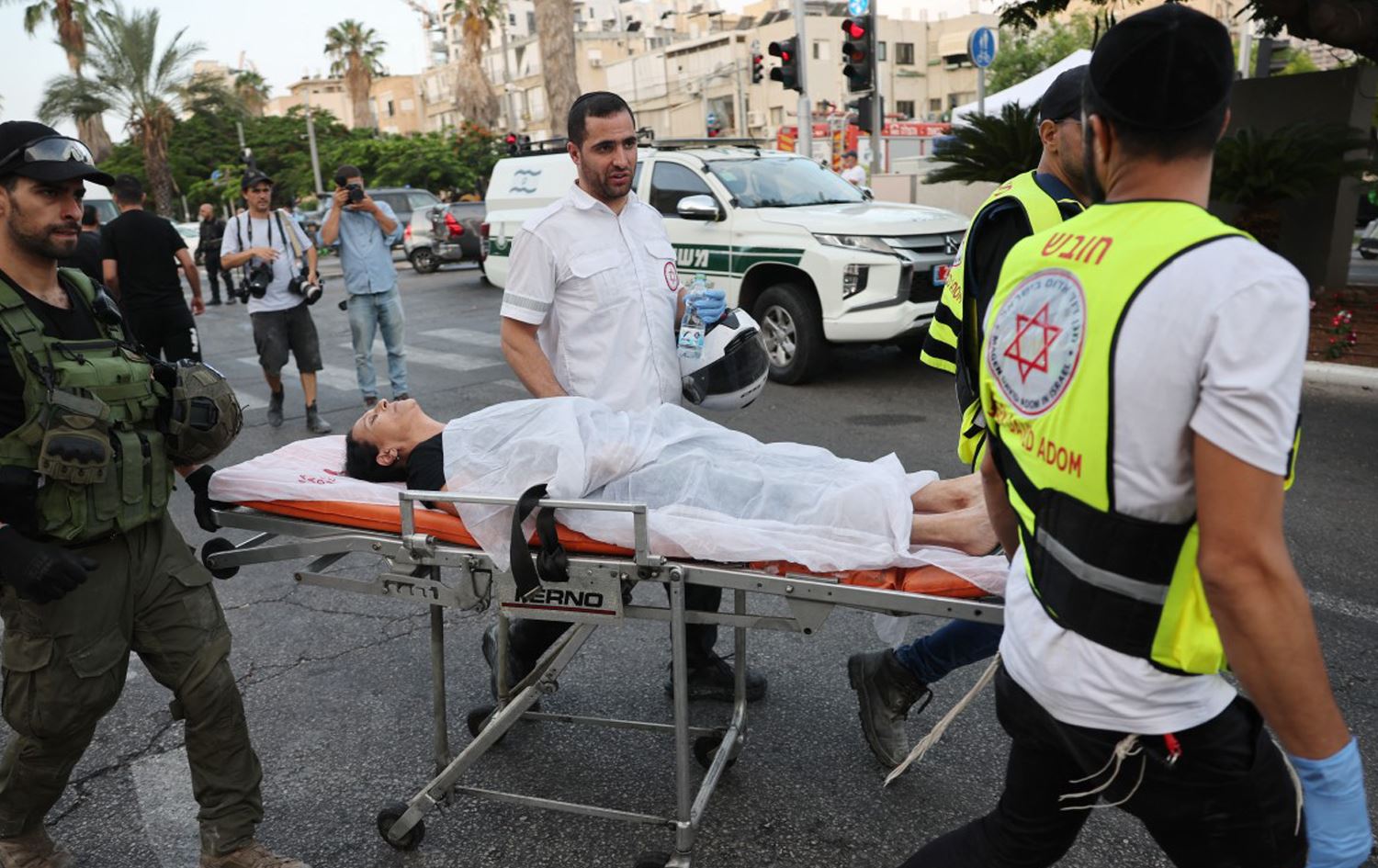 ژمارەی کوژراوان بەهۆی هێرشە مووشەکییەکەی ئێران بۆ سەر ئیسرائیل گەیشتنە 10 کەس