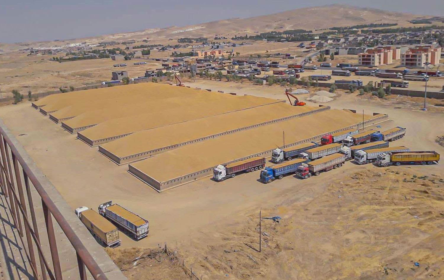 التجارة العراقية لرووداو: المواد الغذائية اللازمة مخزنة ومتوفرة