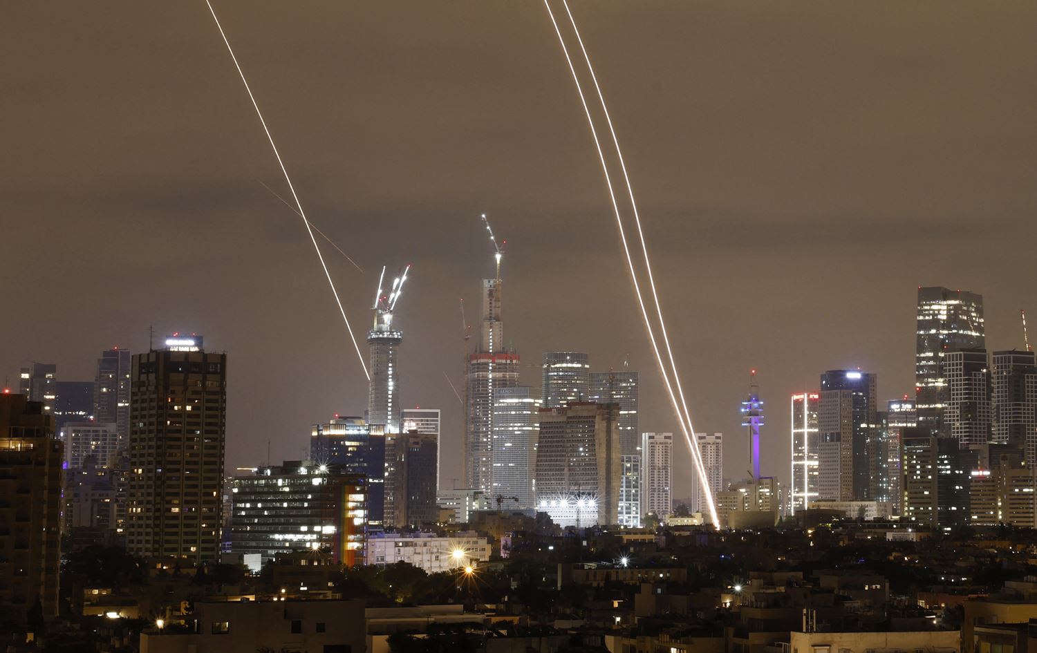 ئەمریکا، ئەڵمانیا و سویسرا باڵیۆزخانە و کۆنسووڵخانەکانیان لە ئیسرائیل داخست