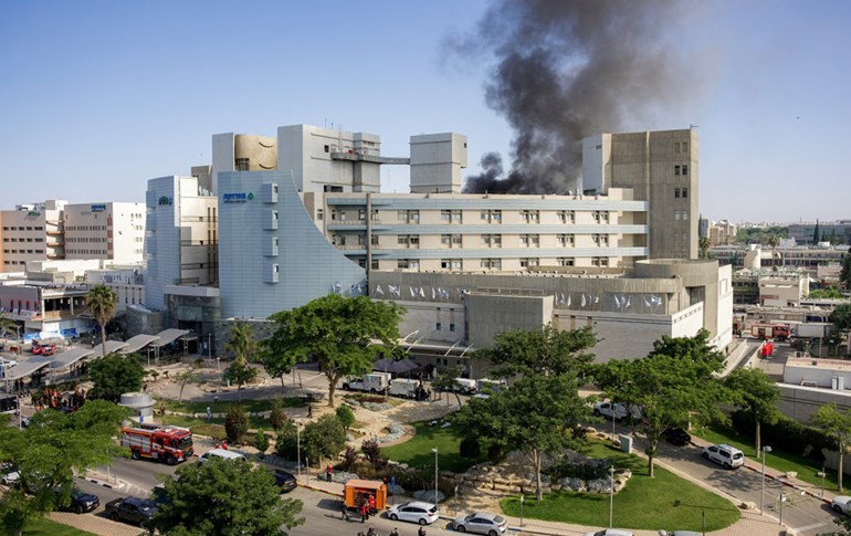 نەخۆشخانەی شاریبا لە ئیسرائیل لەلایەن ئێران بە ئامانج گیرا. وێنە: AFP