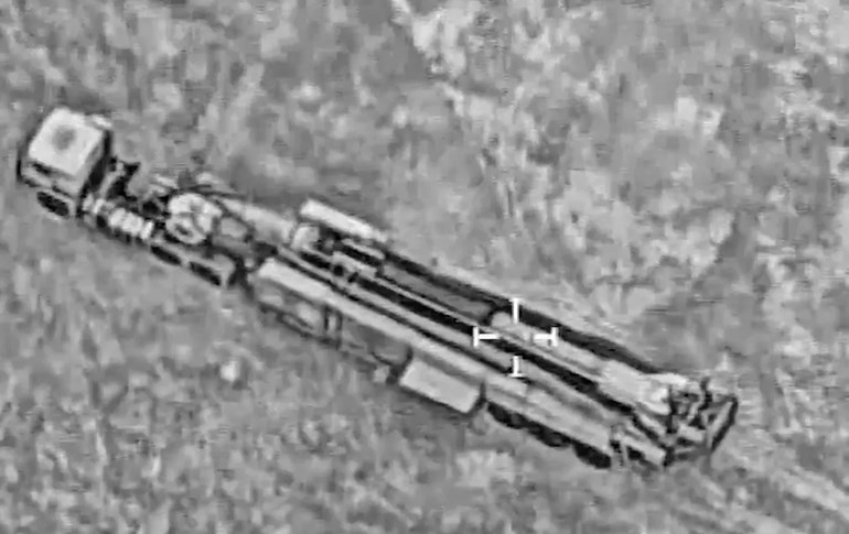 مووشەکهاوێژێکی ئێران لەنێو ئامانجی فڕۆکەکانی ئیسرائیل.