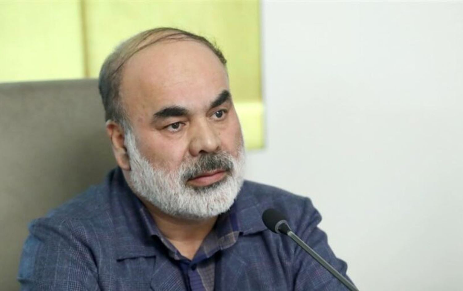 عەلی خامنەیی فەرماندەی هێزی وشکانیی سوپای پاسدارانی گۆڕی