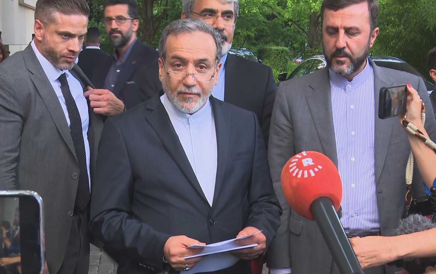 ئێران مەرج بۆ دەستپێکردنەوەی دانوستاندن دادەنێت: هێرشەکان رابگیرێن