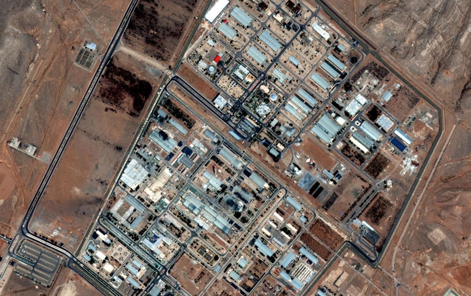 بنکەی ئەتۆمیی ئیسفەهان. وێنە: مانگی دەستکردی Maxsar