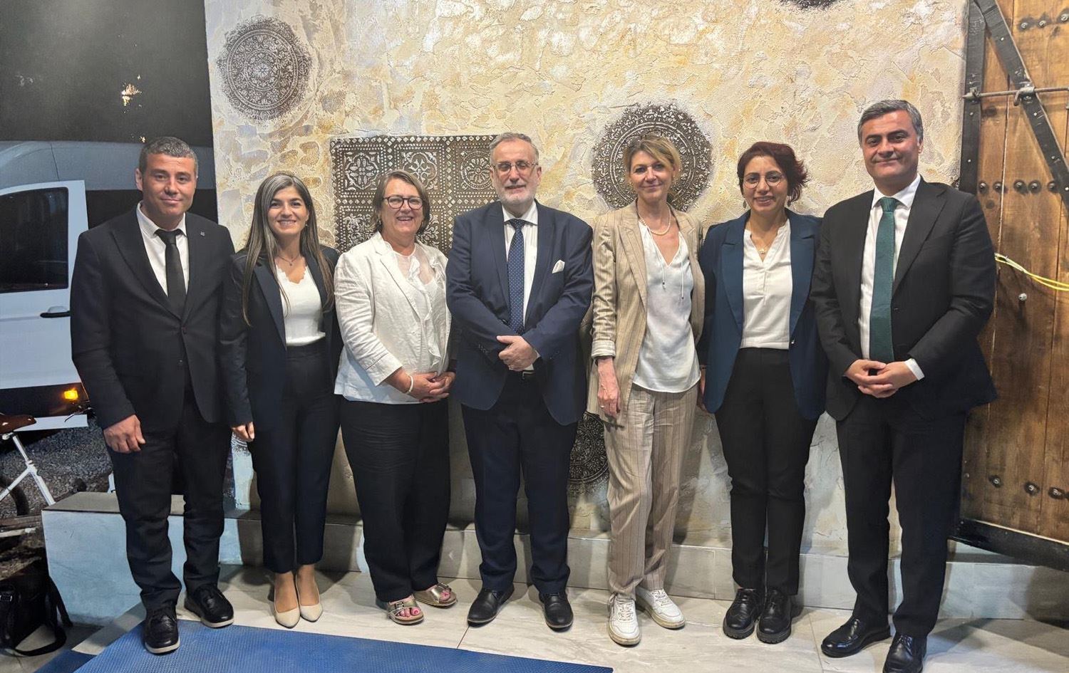 Hevdîtina Şandeya Ewropayê û hevserokê Şaredariya Wanê / Wêne: Abdullah Zeydan