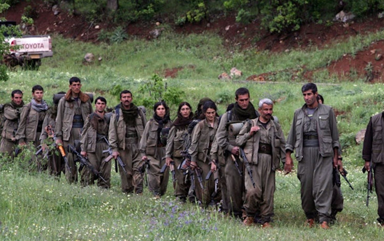 رووداو تنشر تفاصيل إلقاء أول فصيل من مقاتلي PKK أسلحتهم