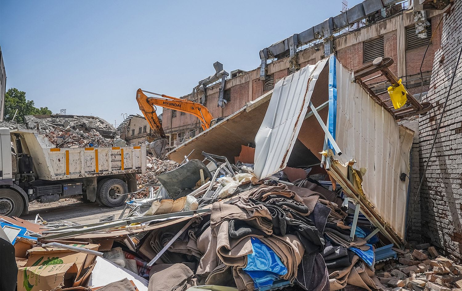 پاشماوەی هێرشەکەی ئیسرائیل لە زیندانی ئێڤین. وێنە: AFP