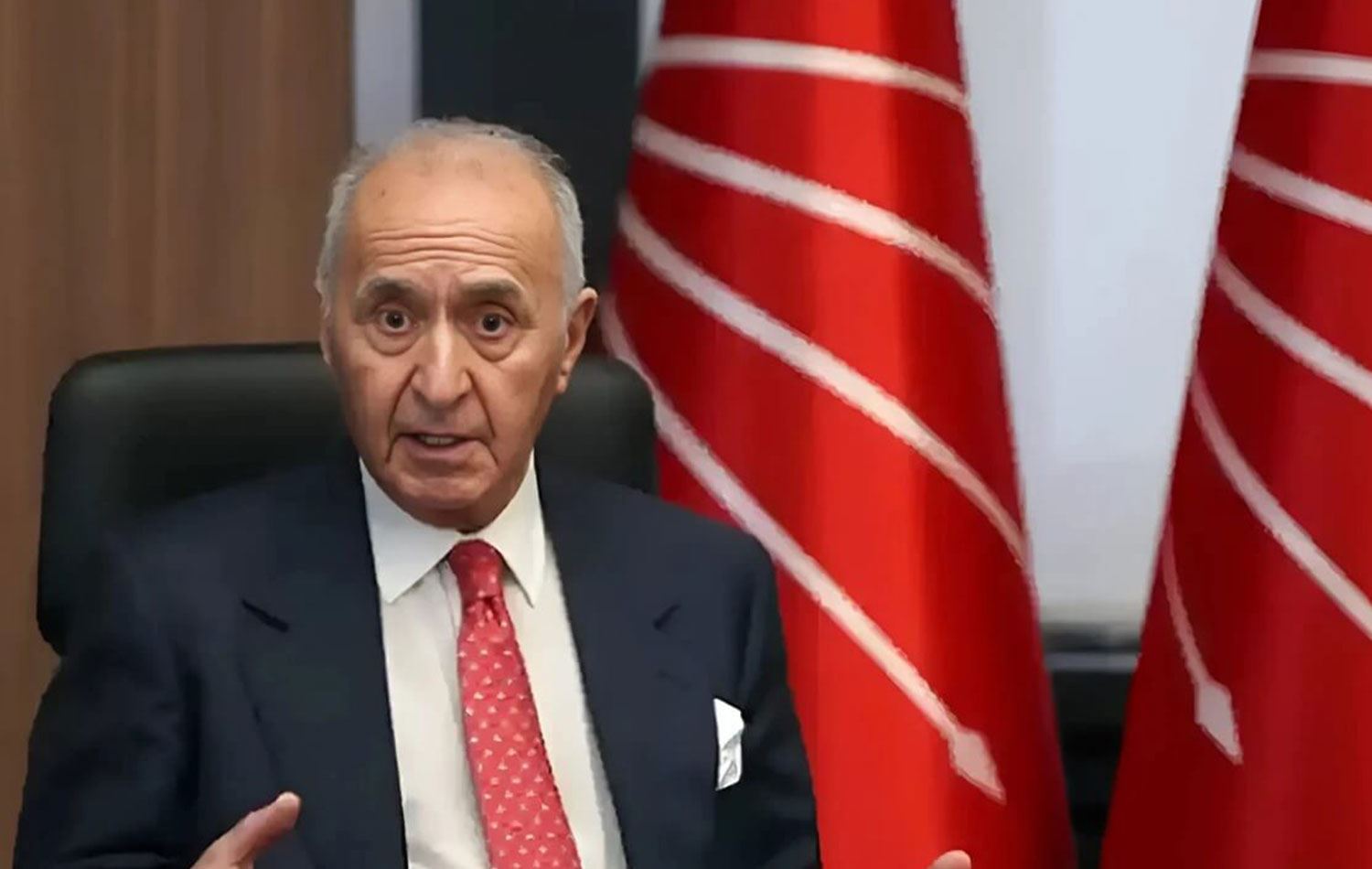 Hikmet Çetin / Arşiv