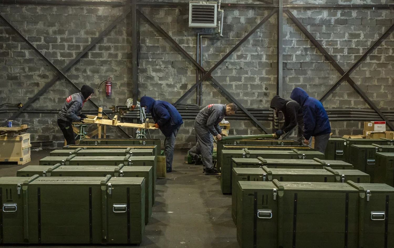 ئۆکراینا بە دوو رێککەوتن لە ناوخۆ و دەرەوەی وڵاتەکەی بەرهەمهێنانی چەک زیاد دەکات