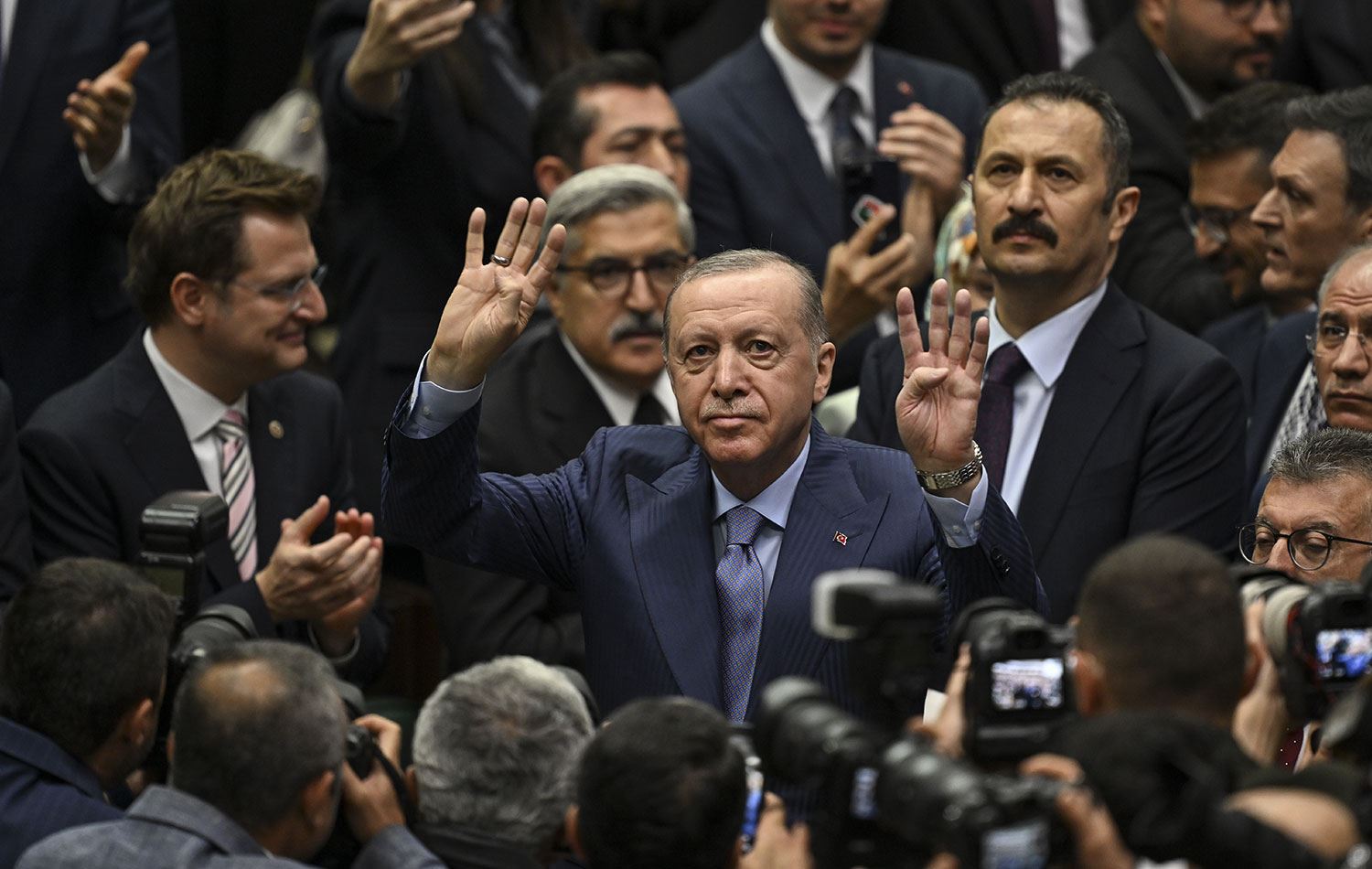 Türkiye Cumhurbaşkanı Erdoğan, AK Parti Meclis Grup Toplantısı’nda katıldı. / Foto: AA