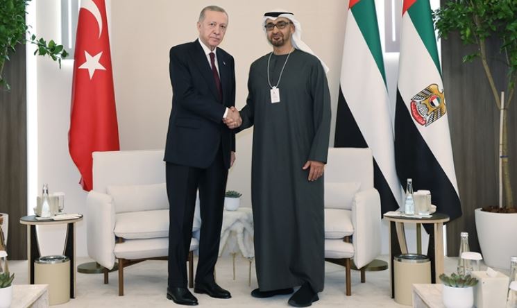 سەرۆککۆماری تورکیا و سەرۆکی ئیمارات پڕۆسەی چارەسەرییان تاوتوێکرد