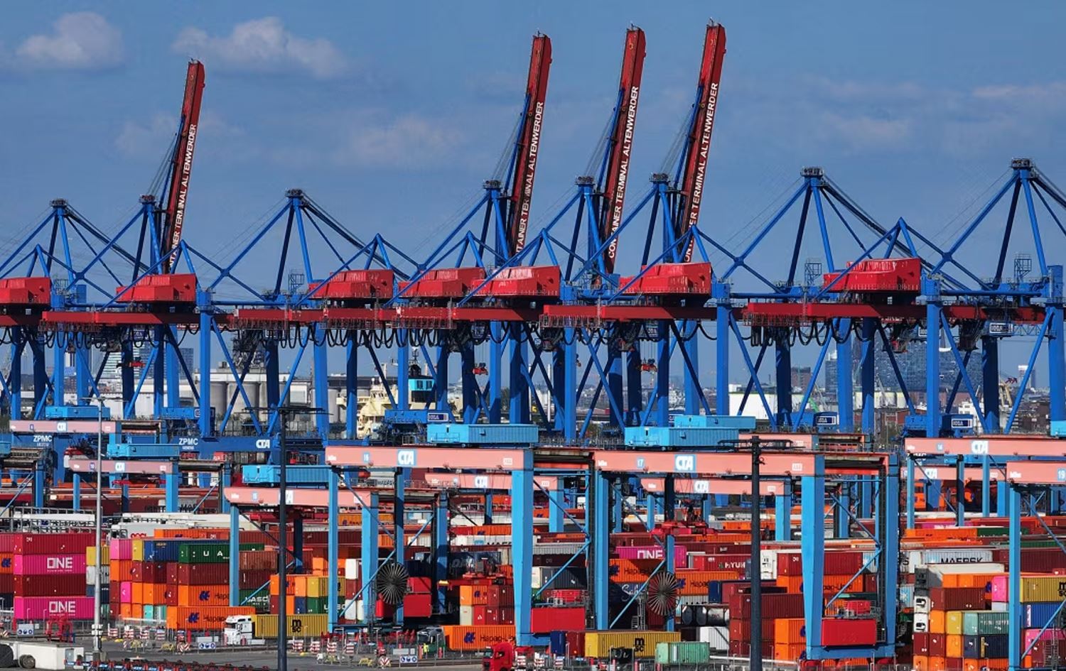 یەکێتیی ئەورووپا: گفتوگۆکان شکستبهێنن، بە بەهای 72 ملیار یۆرۆ پێناسی گومرکی دەخەینە سەر کاڵای ئەمریکی