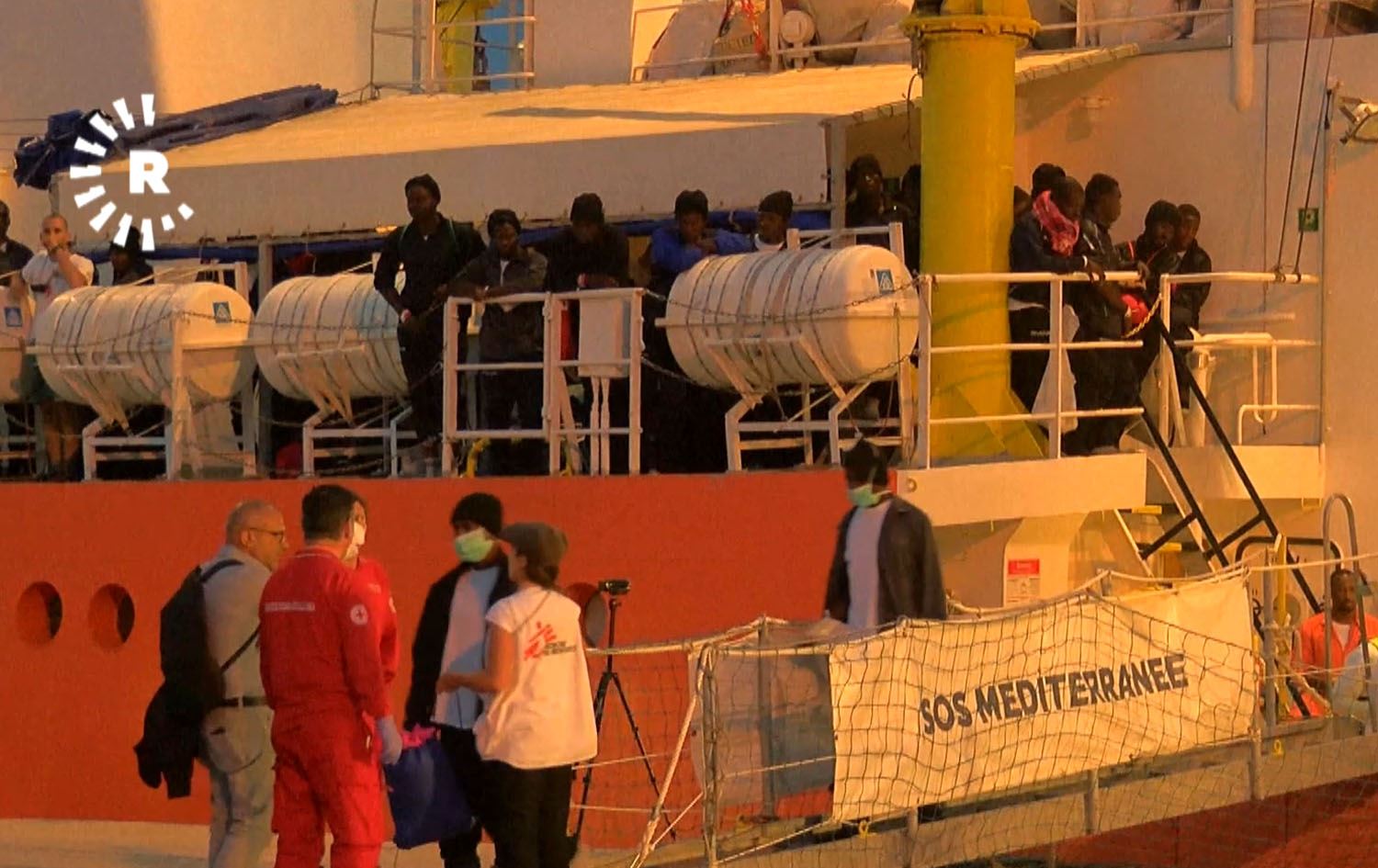 ئیتاڵیا تۆڕێکی گەورەی قاچاخچێتی هەڵدەوەشێنێتەوە؛ 25 کەس دەستگیر کران