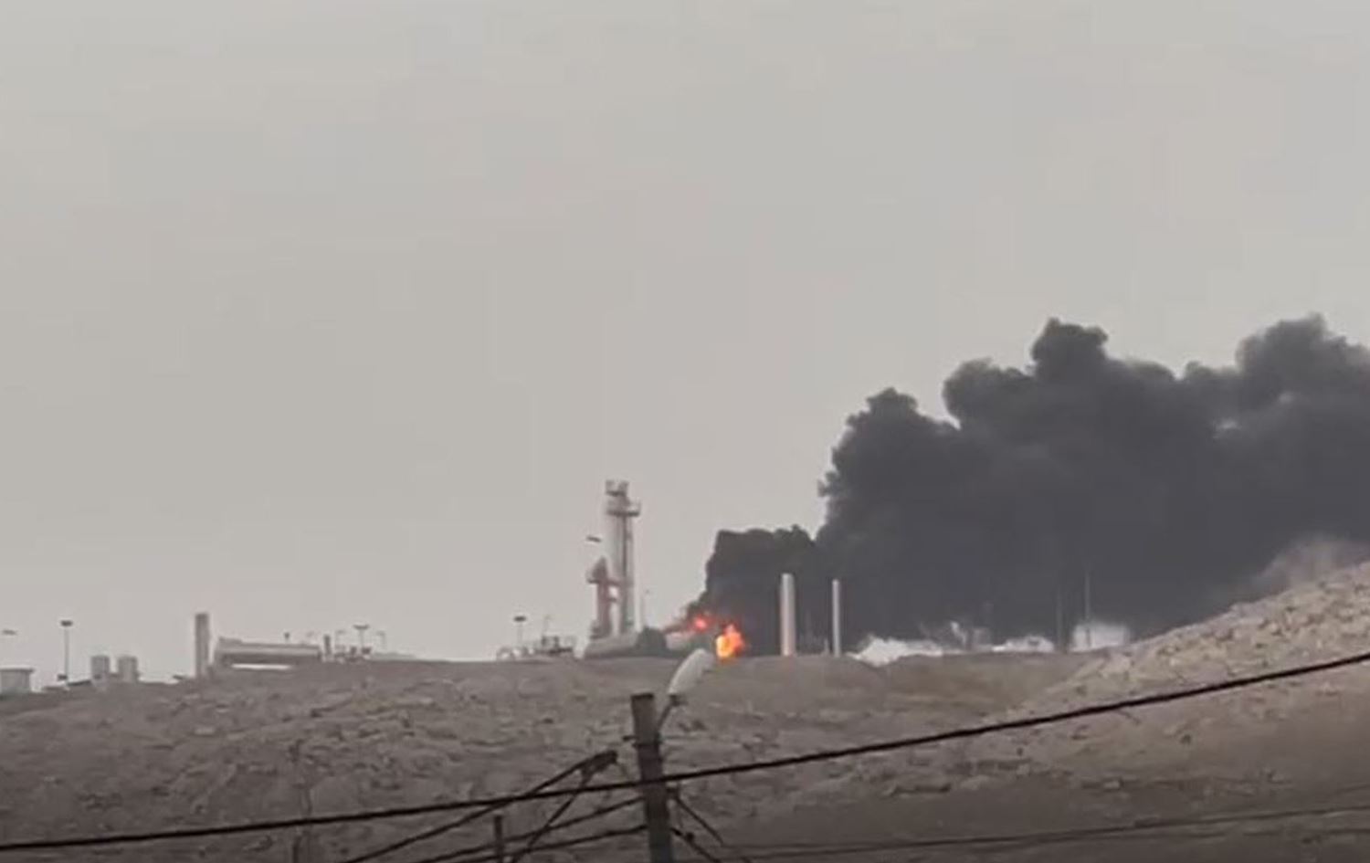 Kürdistan Bölgesi petrol sahasına saldırılardan bir kare 