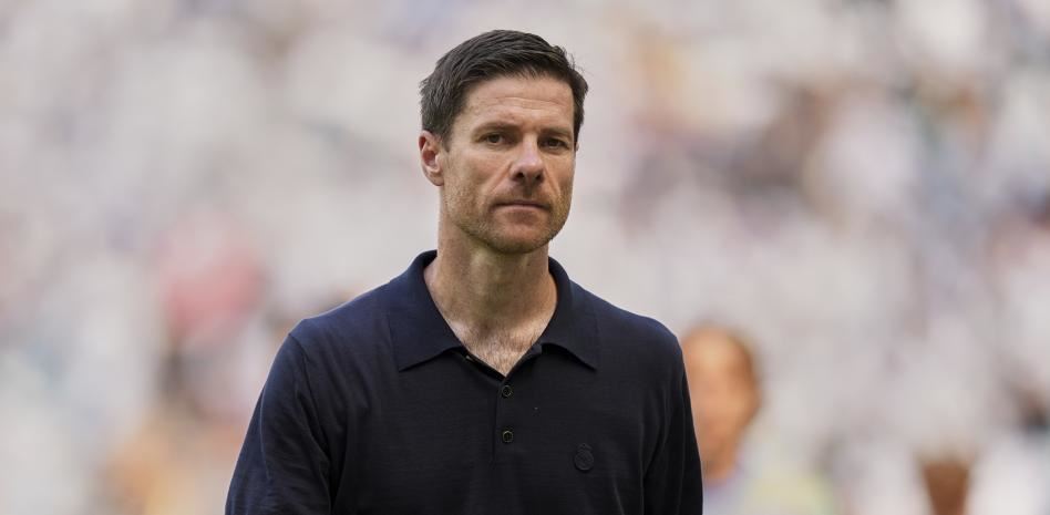 قوربانییەکانی چاڤی ئەلۆنسۆ.. چارەنووسی پێنج یاریزانی لە مەترسیدایە