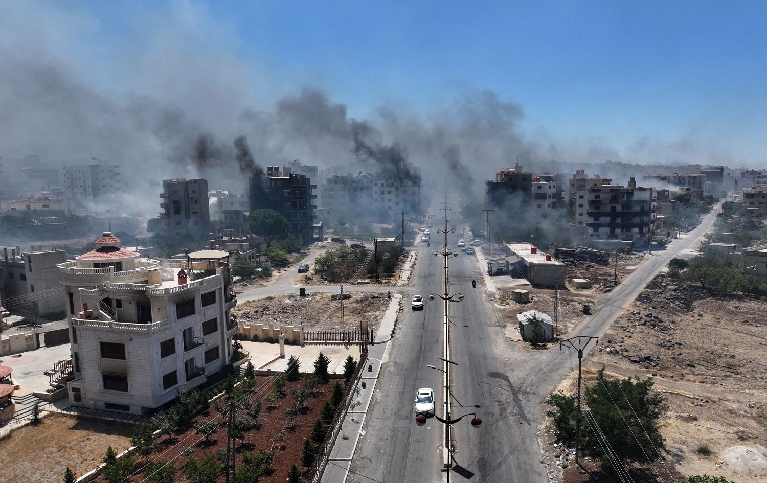 کۆشکی سپی: ترەمپ لە هێرشەکانی ئیسرائیل بۆسەر سووریا ئاگادار نەبووە