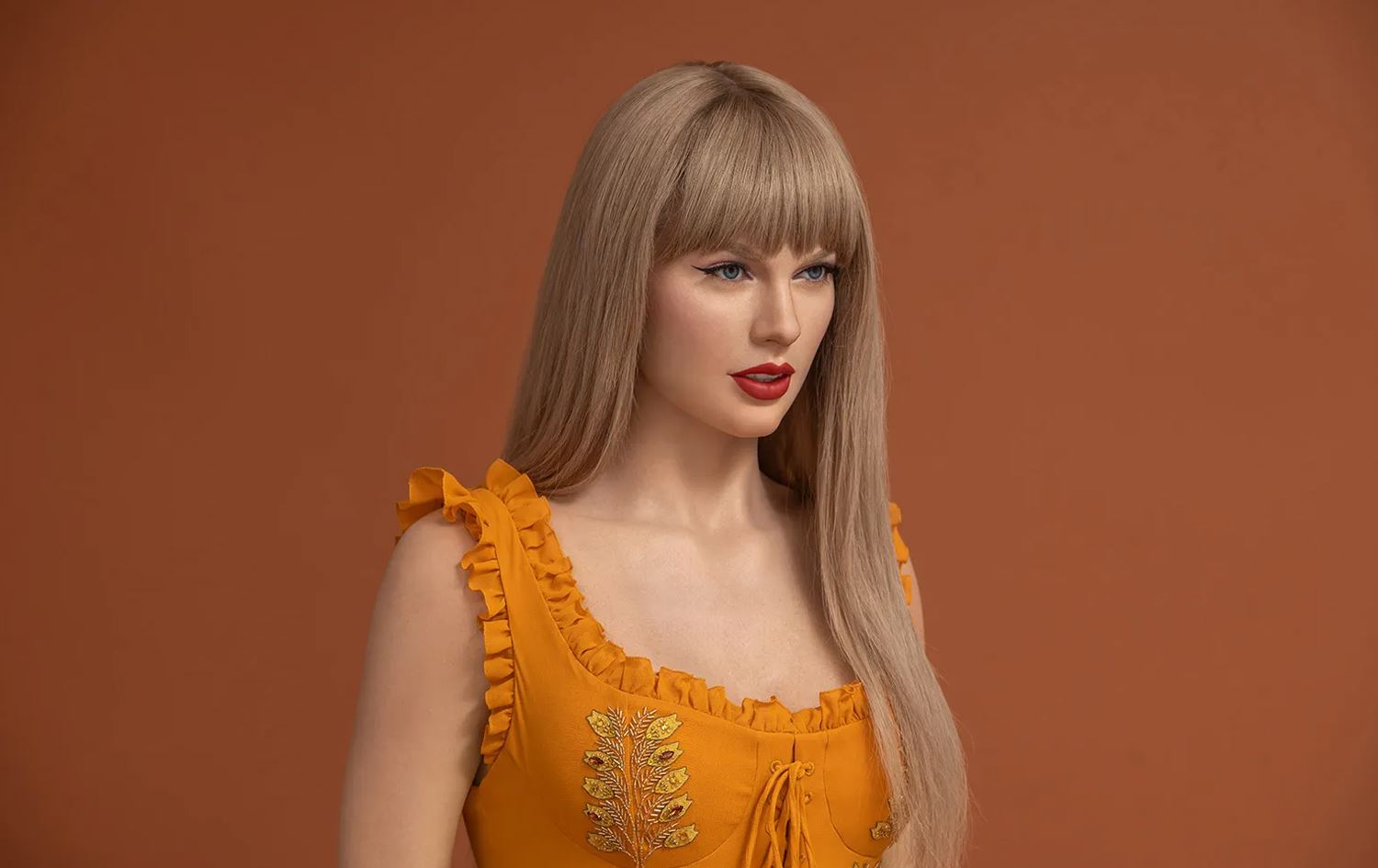 13 پەیکەری مۆمیی تایلۆر سویفت نمایش دەکرێن