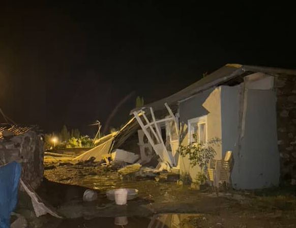 Foto: Kars'ın Kağızman ilçesinde, şiddetli sağanak sonrası köylerde hasar oluştu, bazı evler ile ahırlar sel sularıyla yıkıldı./AA