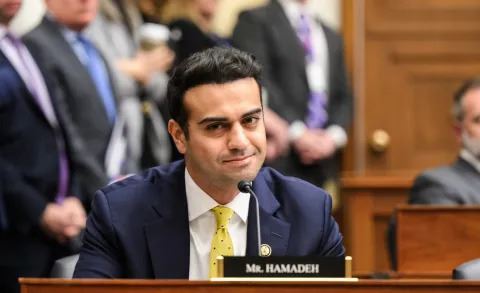 کۆنگرێسمانێکی ئەمریکا: کوردەکانی سووریا و عێراق هاوپەیمانمانن و جێیان ناهێڵین