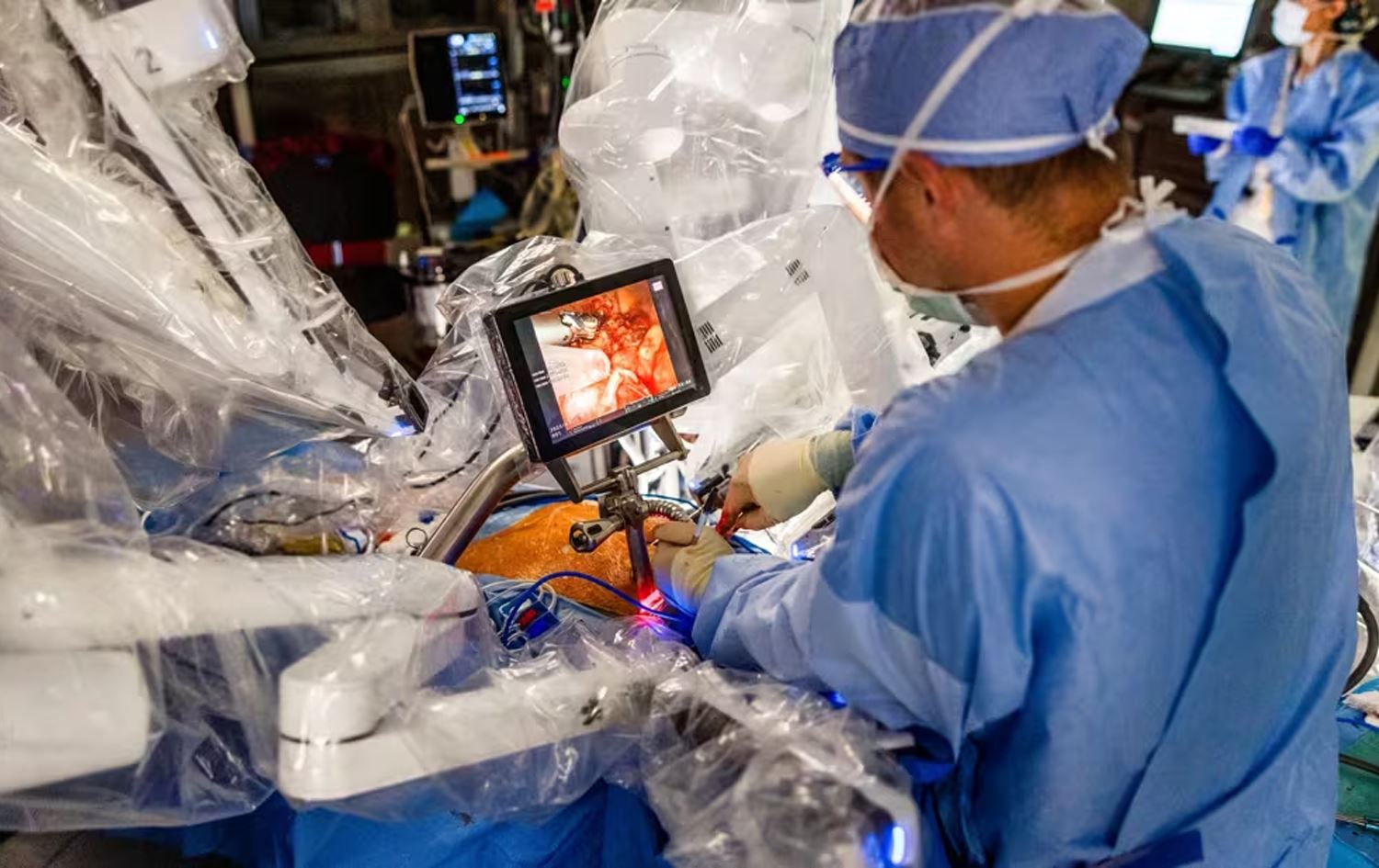 لە ئەمریکا بۆ یەکەمجار بە رێگەیەکی جیاواز نەشتەرگەرییەکی دڵ کرا