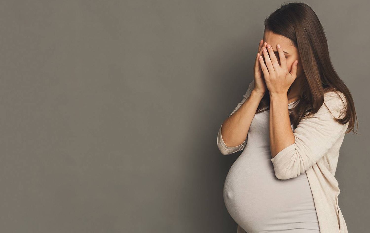 WHO: لەکۆی پێنج خانم، یەکێکیان لەماوەی دووگیانی و دوای منداڵبوون خەمۆک دەبێت