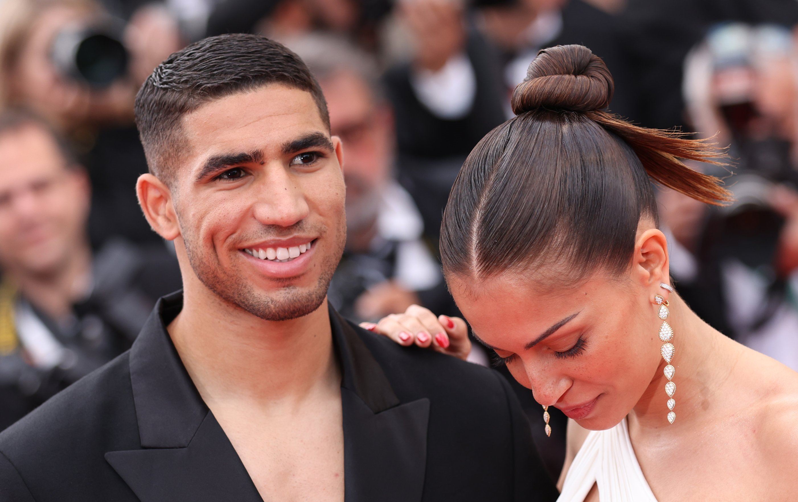 Paris Saint-Germain'in (PSG) Faslı yıldız futbolcusu Achraf Hakimi ve eşi 