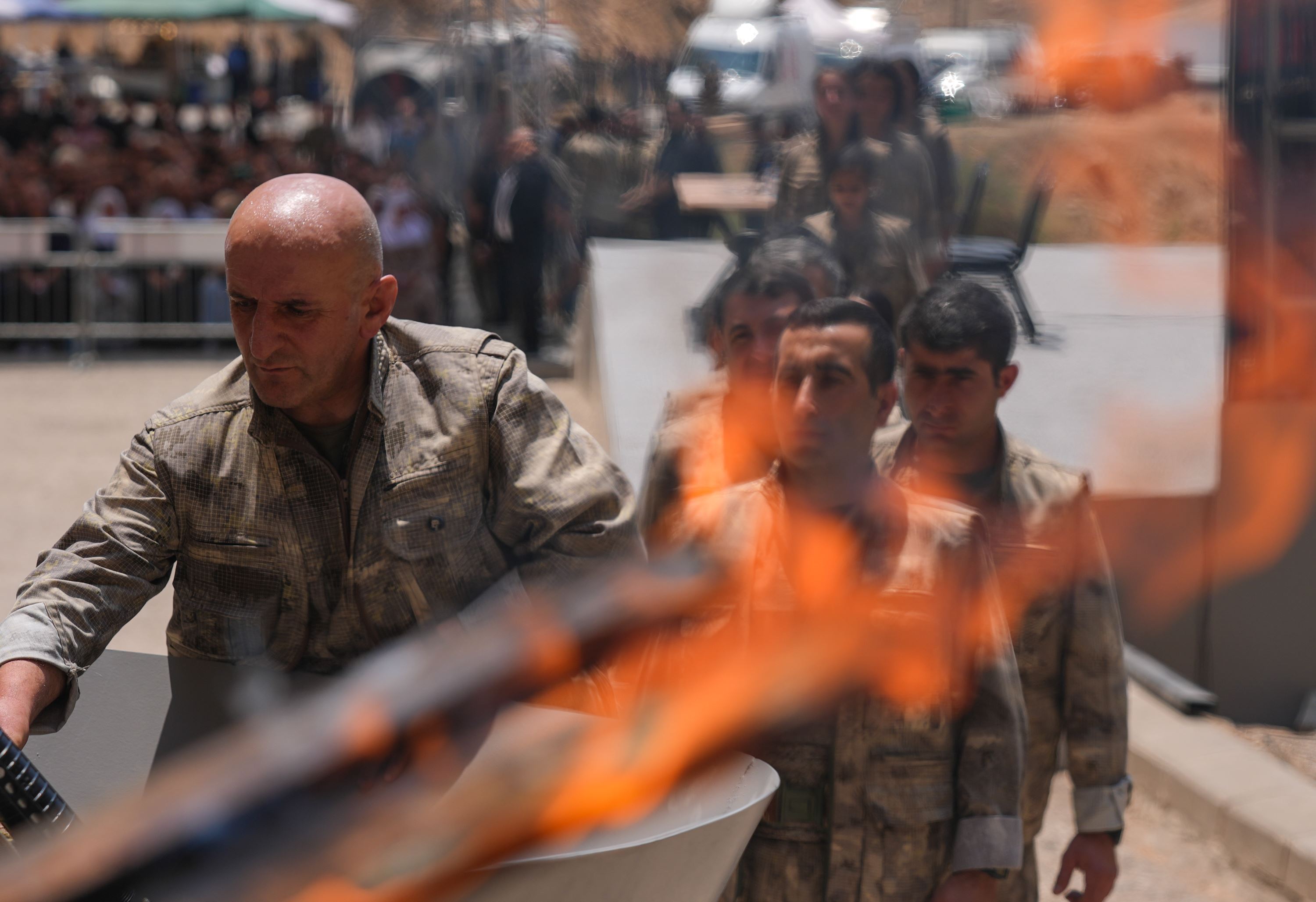 PKK'nin silah yakma töreni