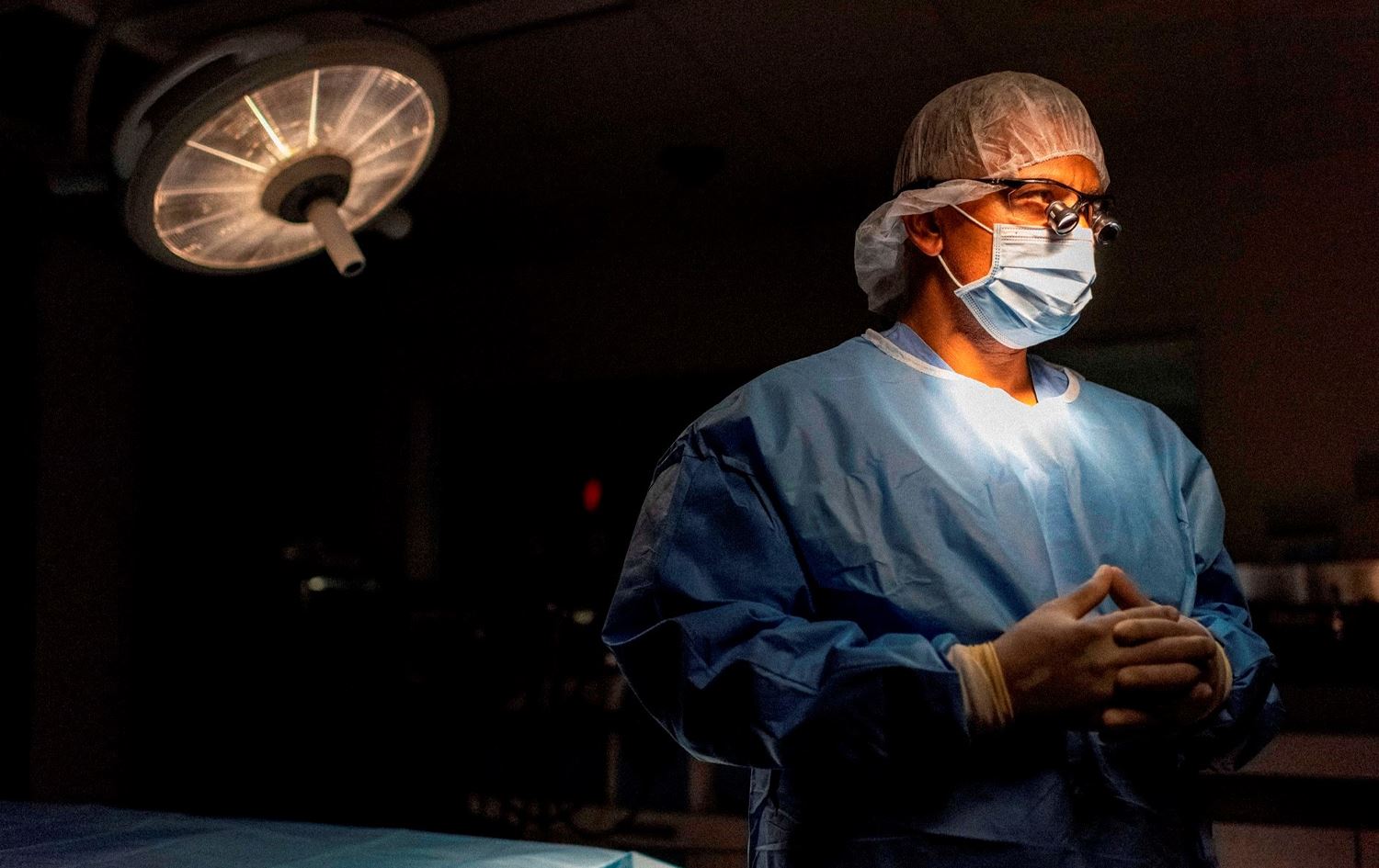 لێکۆڵینەوەیەک هۆشداری دەداتە پزیشکانی نەشتەرگەری؛ زیاتر لە پسپۆڕانی دیکە دەمرن